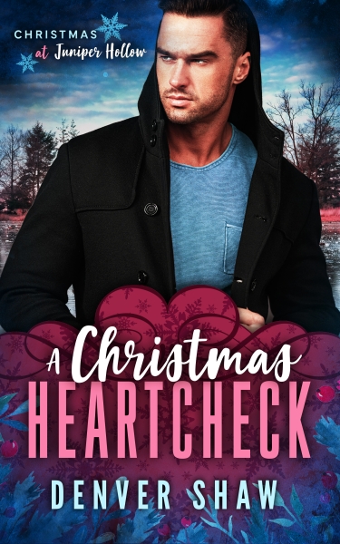 A Christmas Heartcheck: A Small-Town MM Holiday Romance