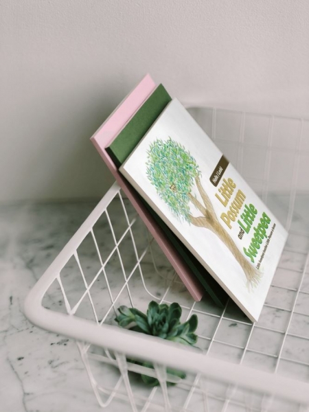 Little Possum and Little Sweetpea-Little Sweetpea Teaches Little Possum a Lesson